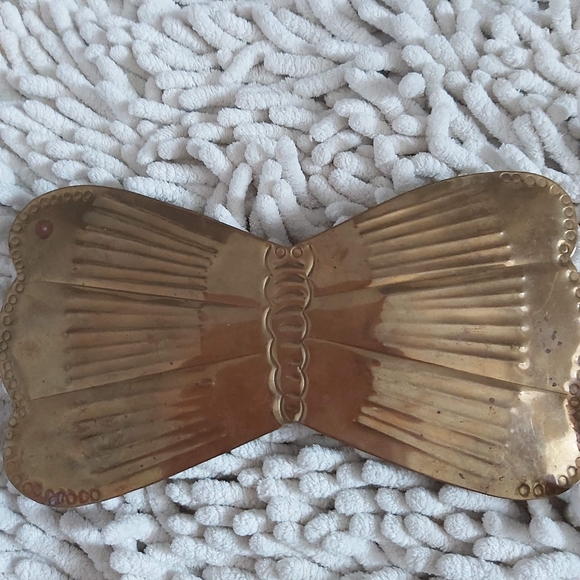 Handmade gold tone metal butterfly belt buckle - Picture 5 of 5